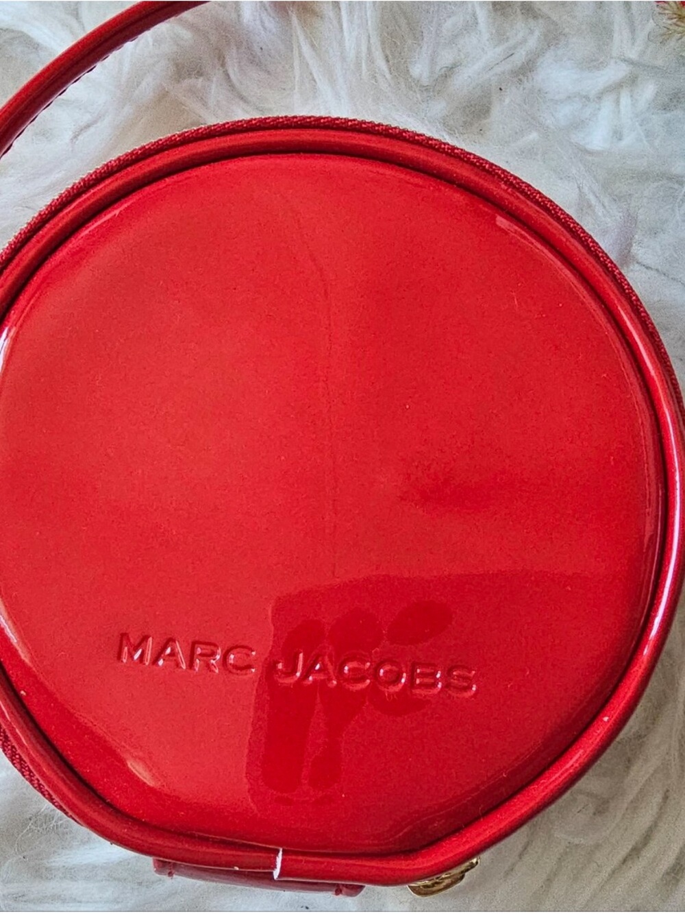 NWOT Marc Jacobs Mini Red Patent Leather Round Crossbody Bag - Picture 3 of 6